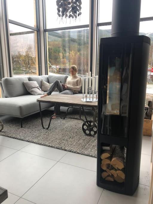 Delikat Hytte Omgitt Av Hallingdals Vakre Fjell Al Exterior photo