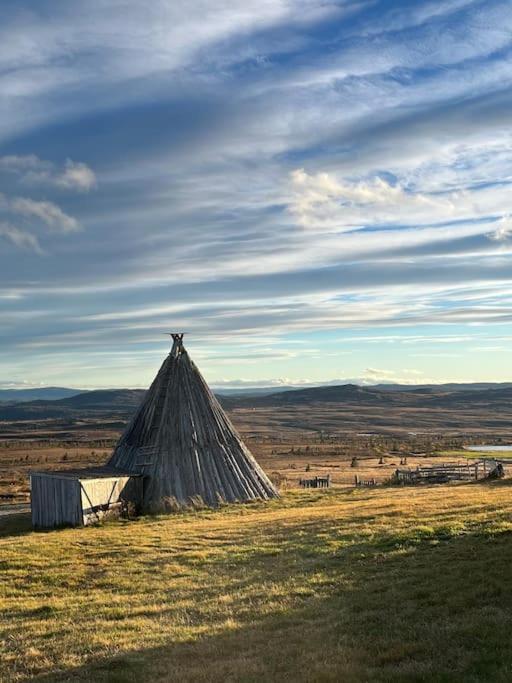 Delikat Hytte Omgitt Av Hallingdals Vakre Fjell Al Exterior photo